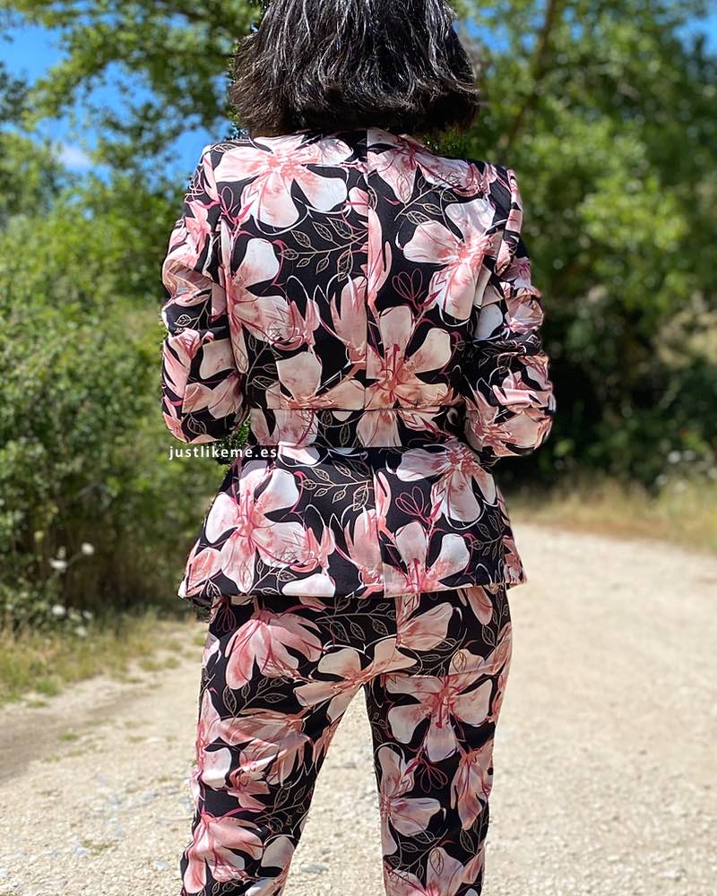 blazer-estampada-lazo-negra_4.jpg