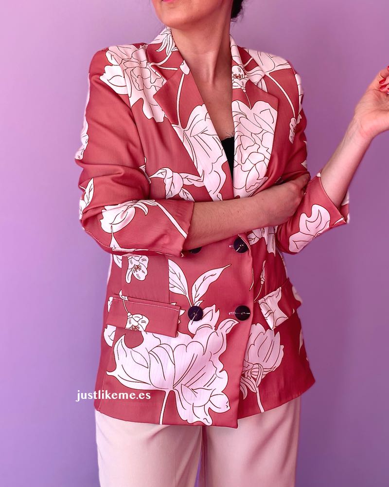 blazer-recta-estampada-coral_4.jpg