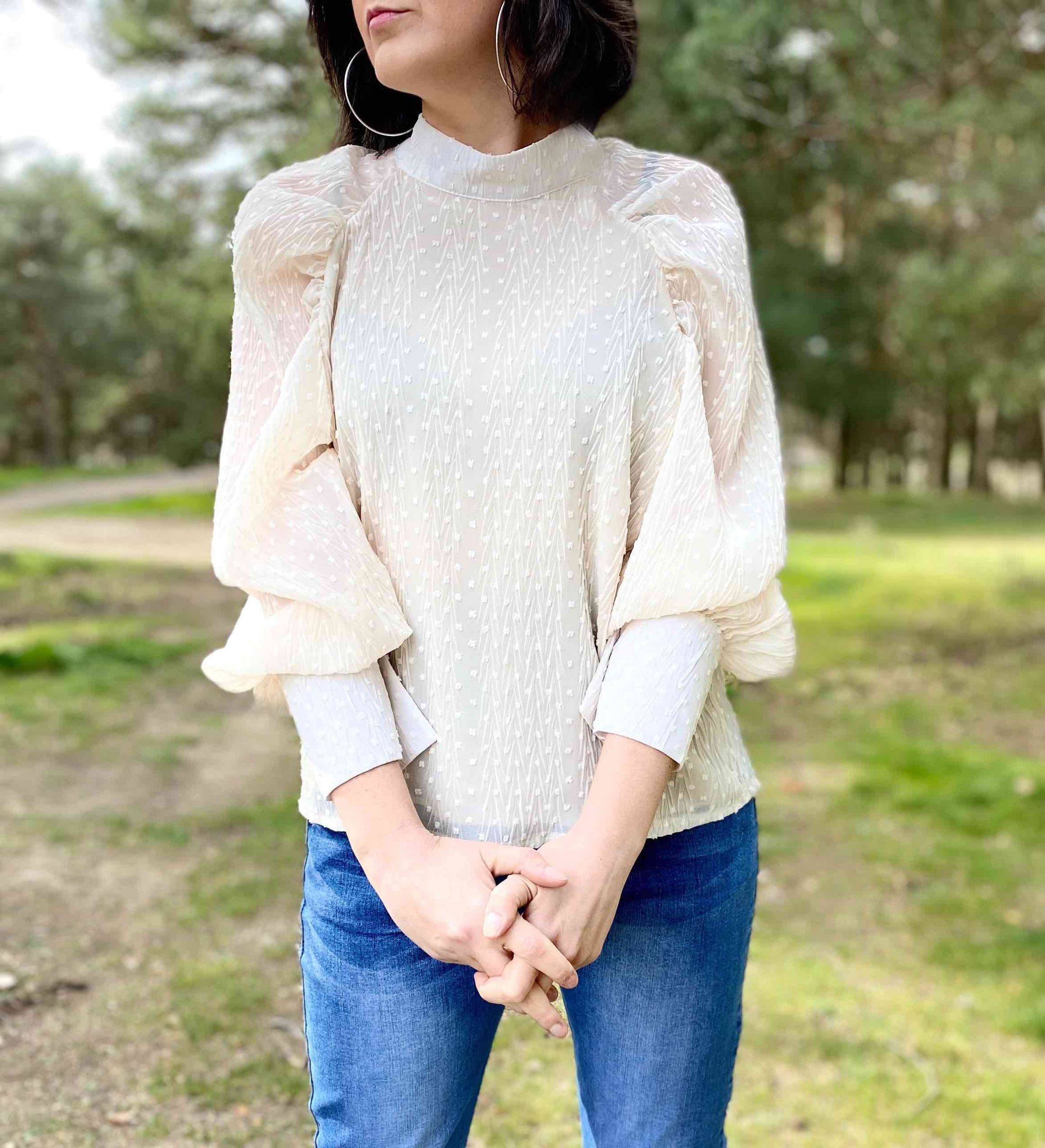 blusa-plumeti-beige_05-scaled-1.jpg