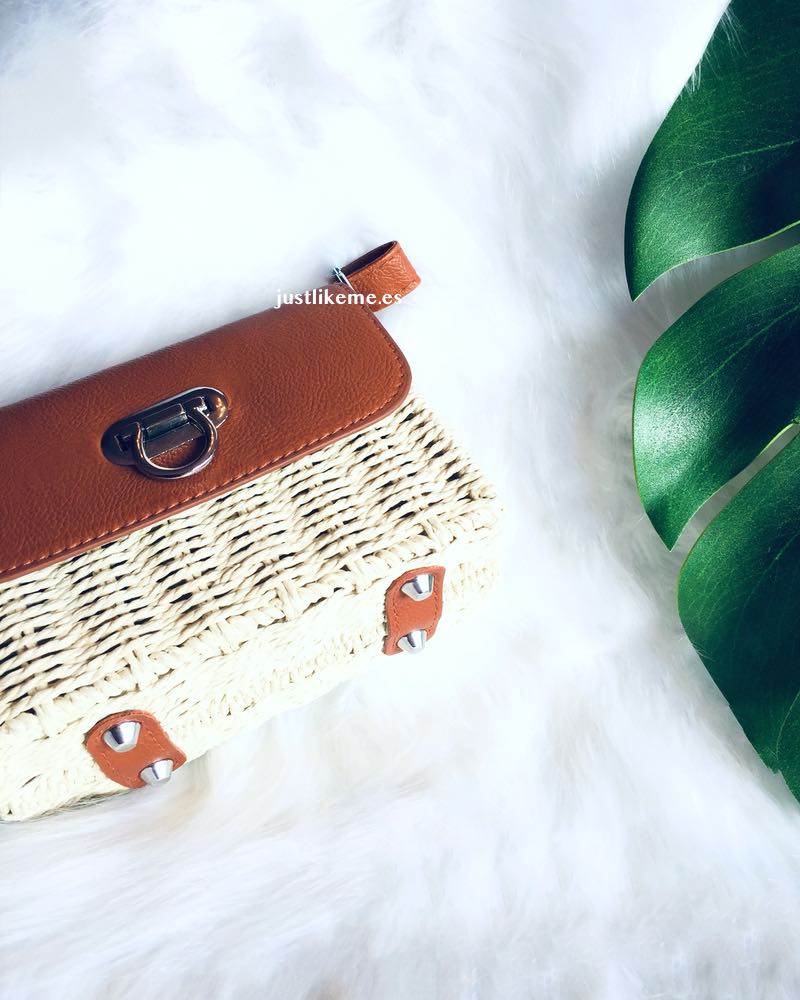 bolso-rectangular-hebilla-plateada_08.jpg