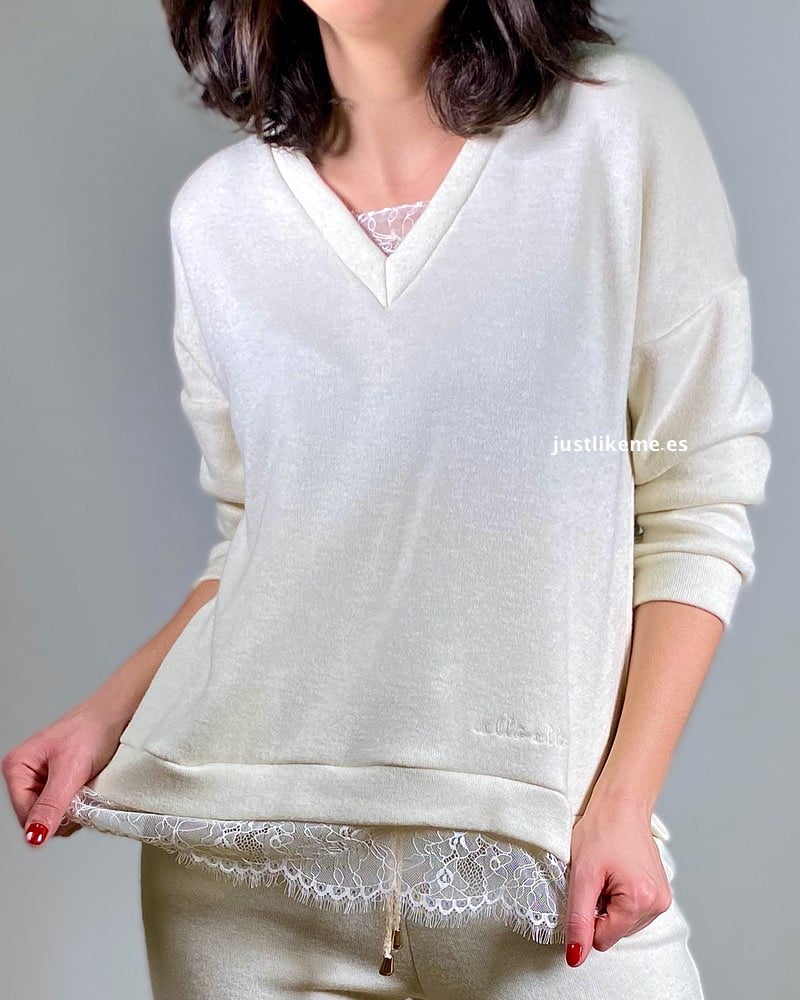 conjunto-pijama-puntilla-beige_2.jpg