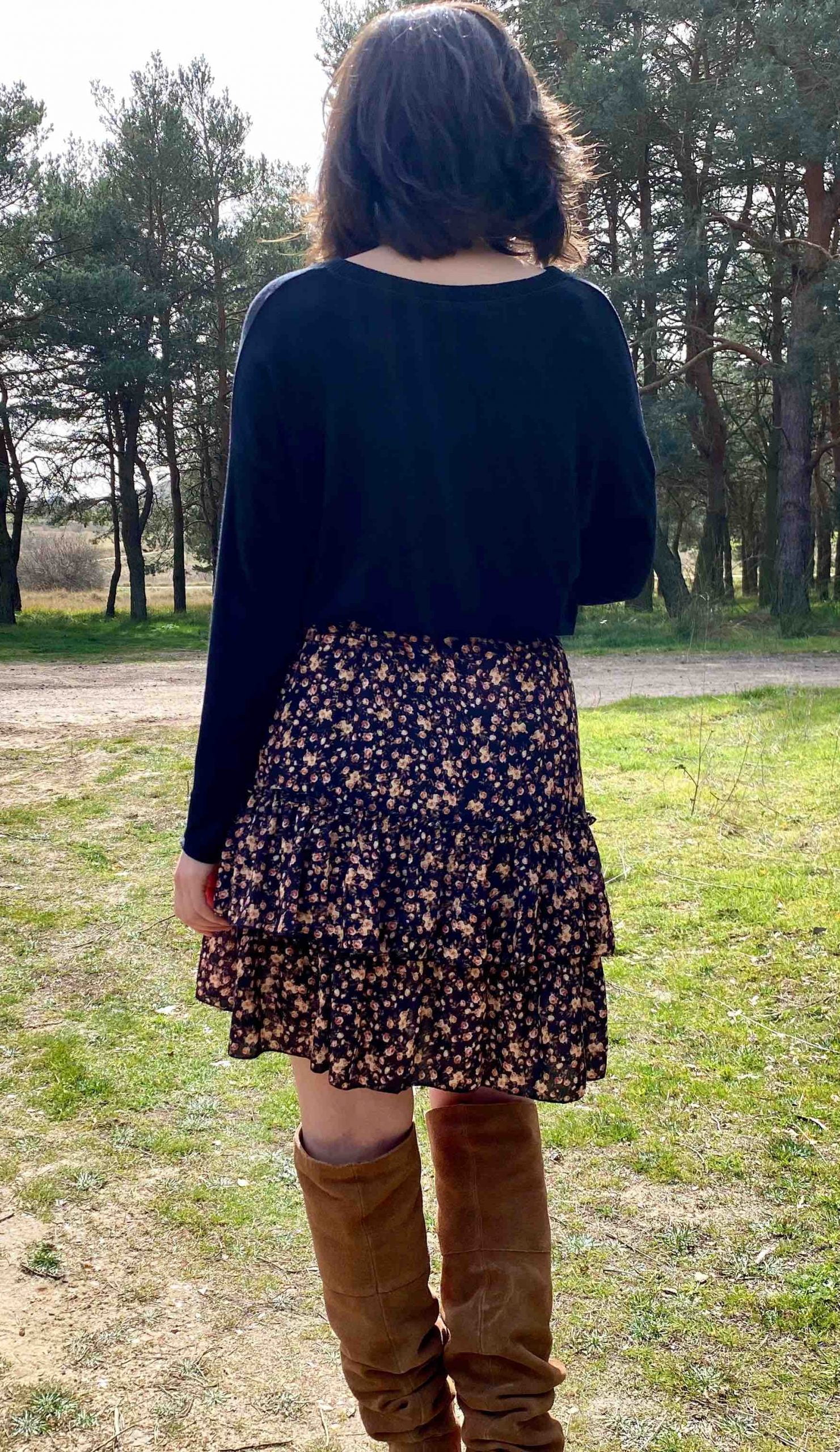 falda-estampada-volantes_10-scaled-1.jpg
