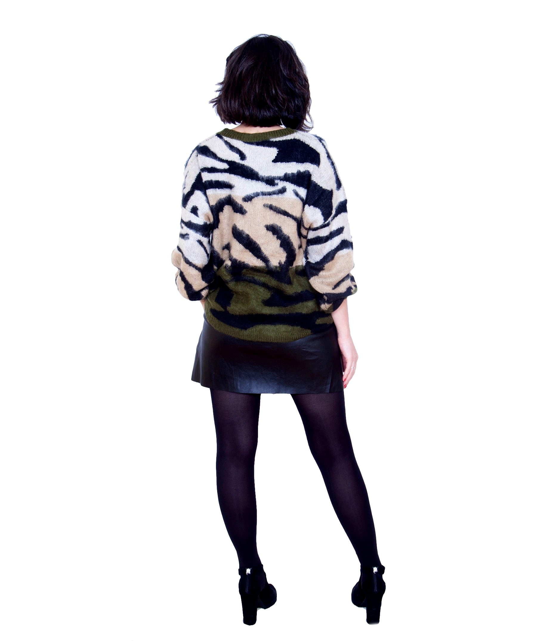 jersey-kaki-estampado-cebra_02.jpg