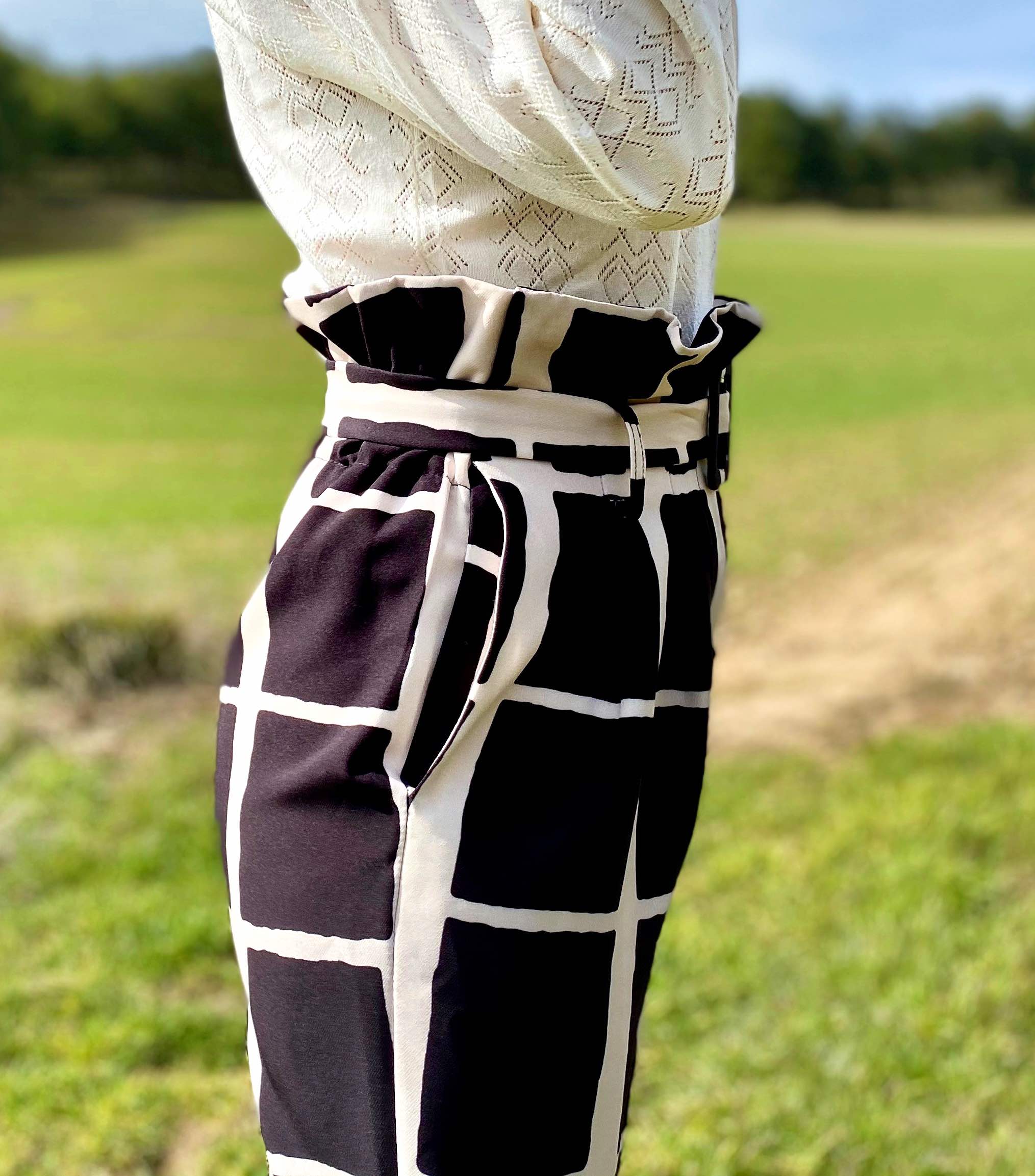 pantalon-paperbag-negro_05.jpg