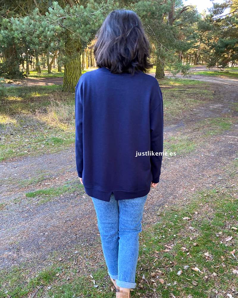 sudadera-letras-azul-marino_1.jpg