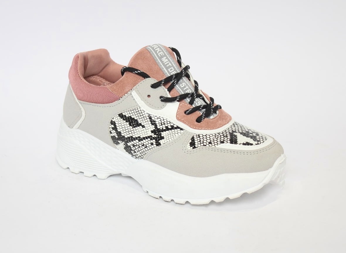 zapatilla-deportiva-blanca.jpg